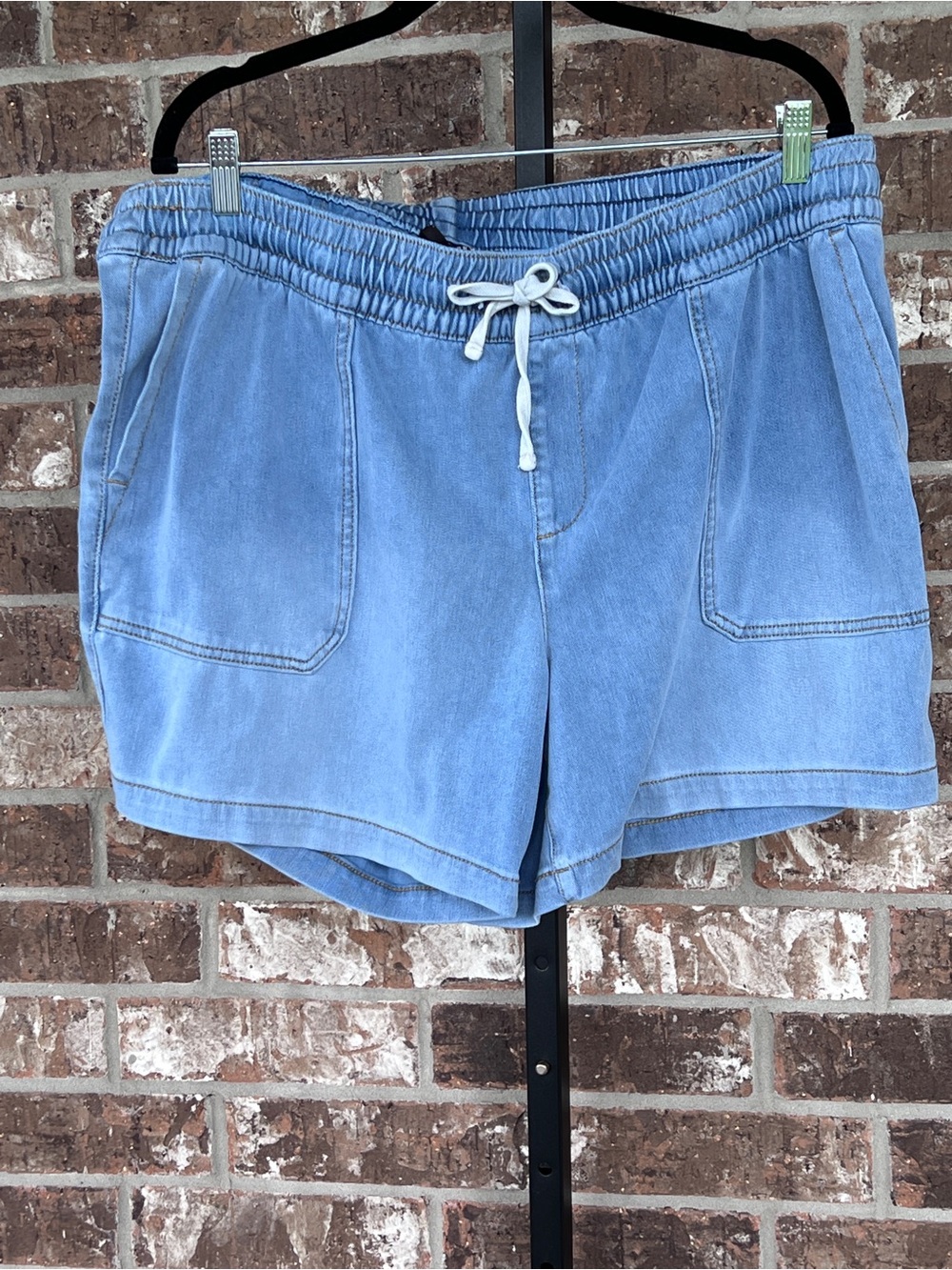 Denim pull- on shorts, very good condition